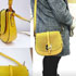 Bolso de piel amarillo